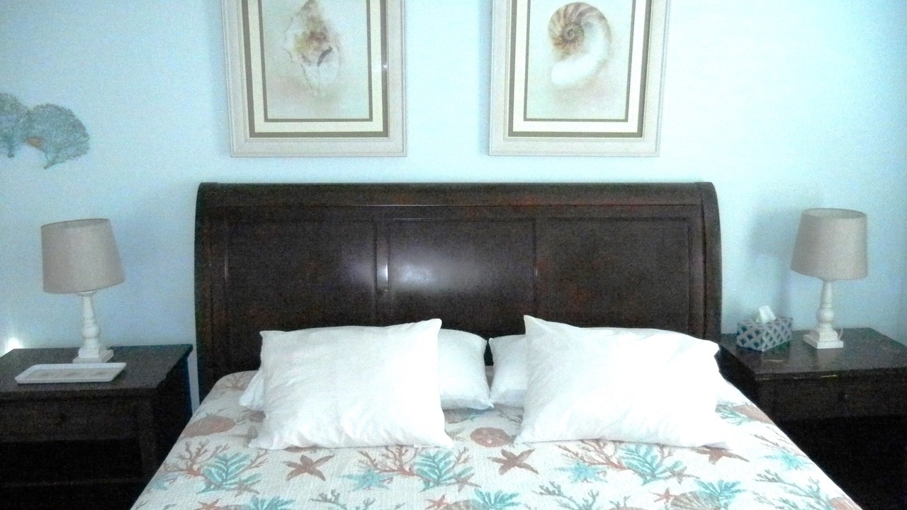 Photo of Bedroom in Willoughby Spit