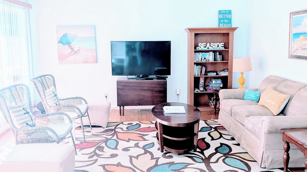 Photo of Livingroom in Willoughby Spit