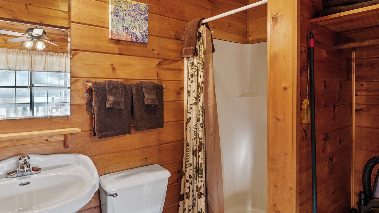 Photo of Bathroom in Sevierville