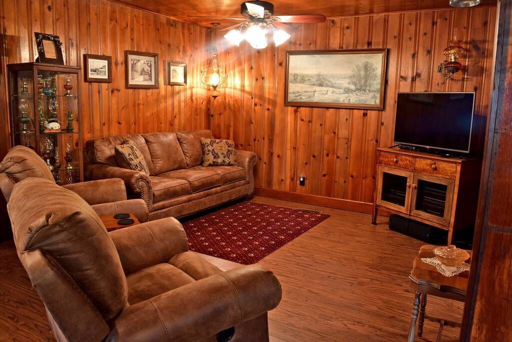 Photo of Livingroom in Chattanooga