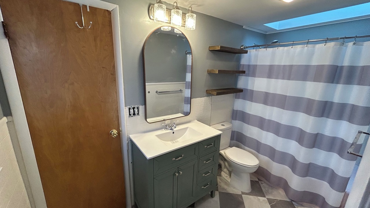 Photo of Bathroom in Livonia Center