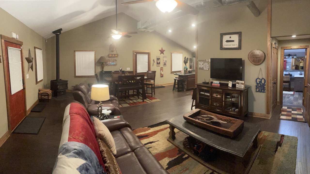 Photo of Livingroom in West Livingston