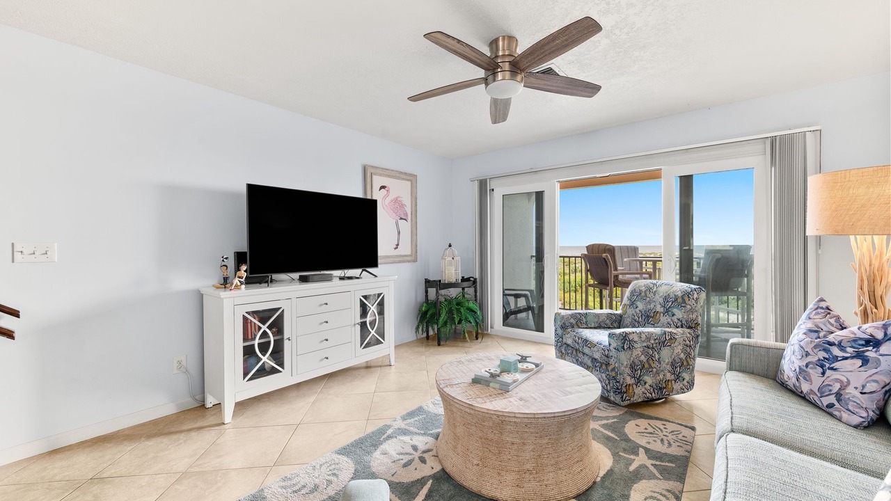 Photo of Livingroom in Butler Beach