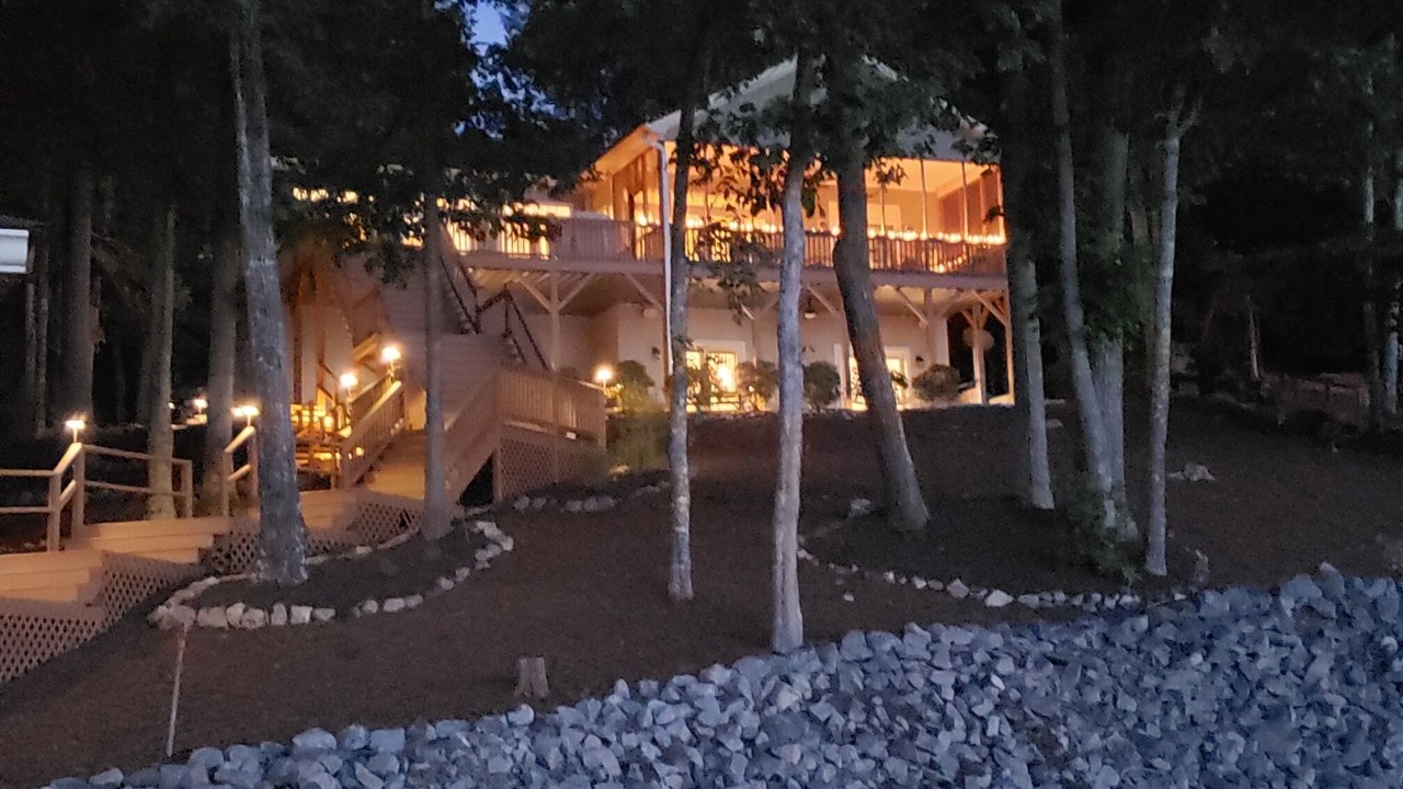 Photo of Outdoor in North Shore Acres