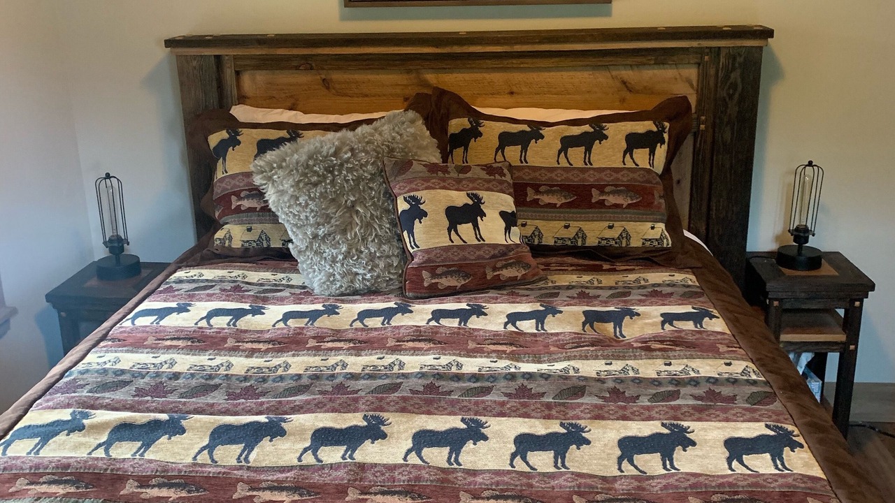 Photo of Bedroom in Sandpoint