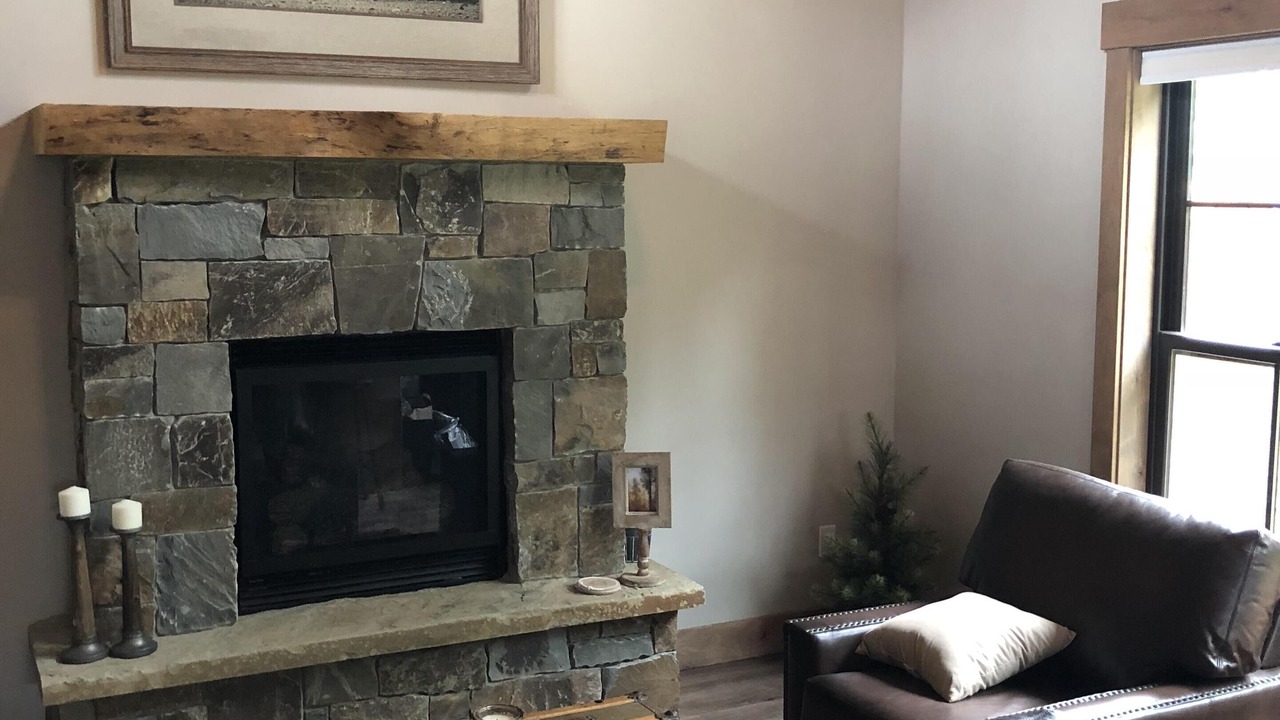 Photo of Livingroom in Sandpoint