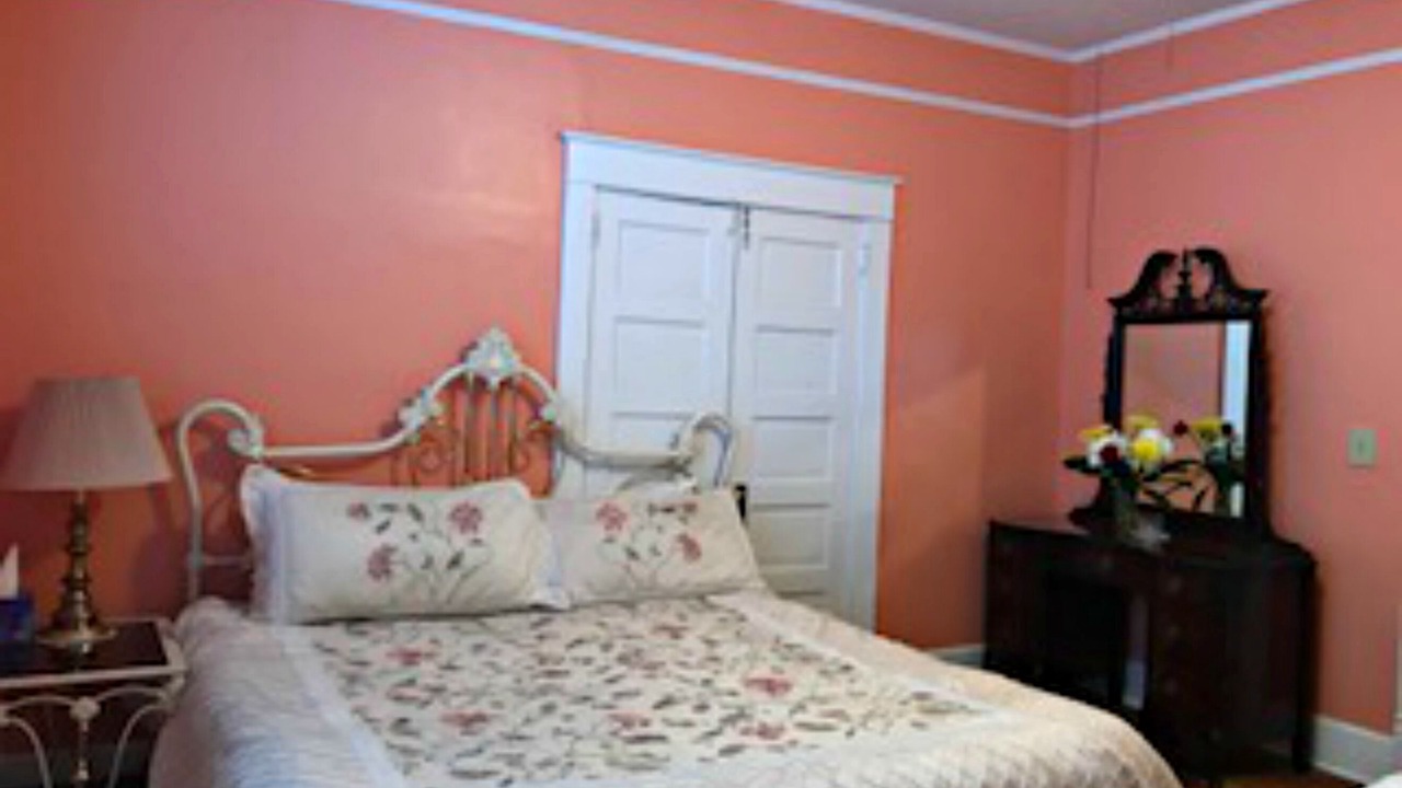 Photo of Bedroom in Wilmington Historic District