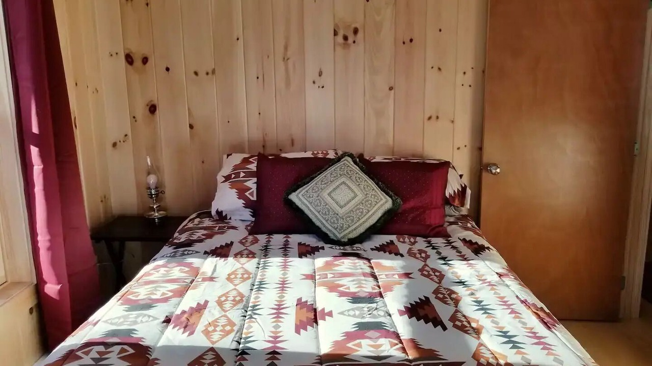 Photo of Bedroom in Indian Lake