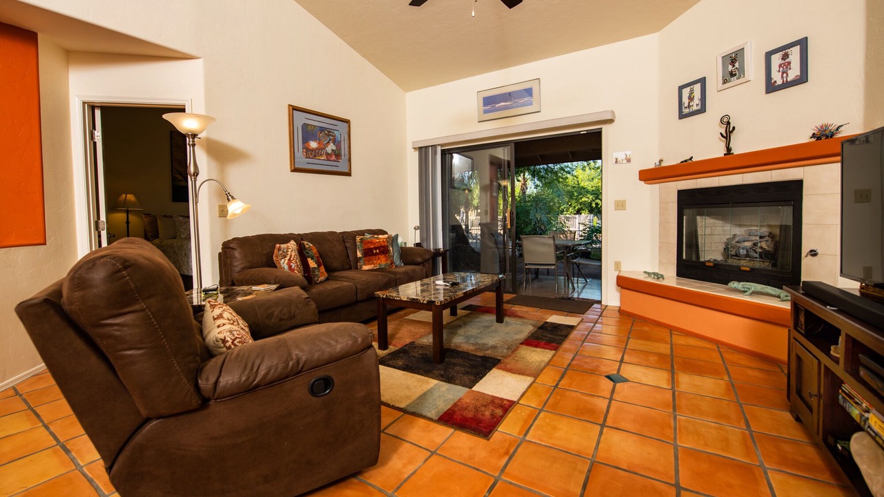 Photo of Livingroom in Casas Adobes