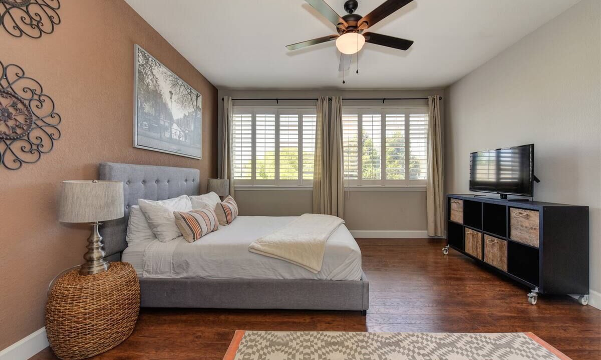 Photo of Bedroom in Westlake