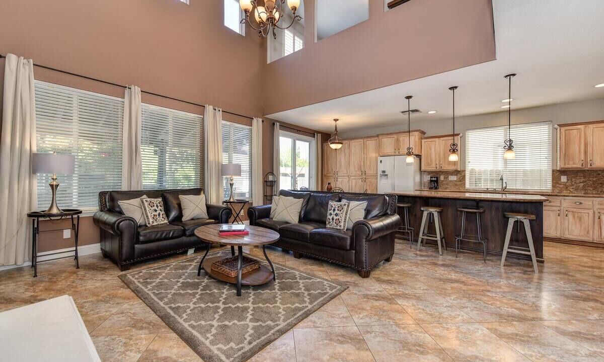 Photo of Livingroom in Westlake