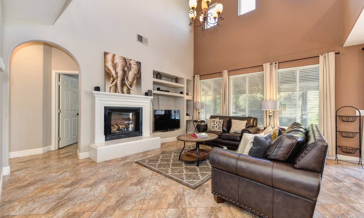 Photo of Livingroom in Westlake