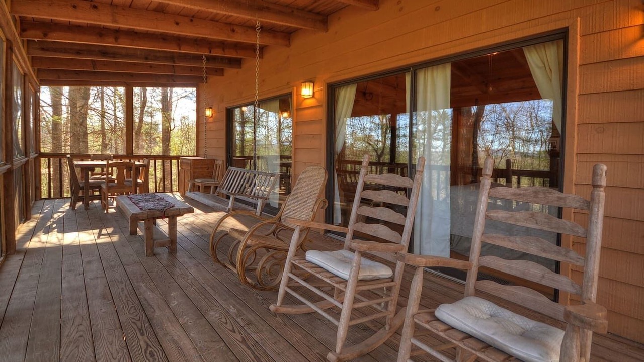 Photo of Patio Balcony in Ellijay