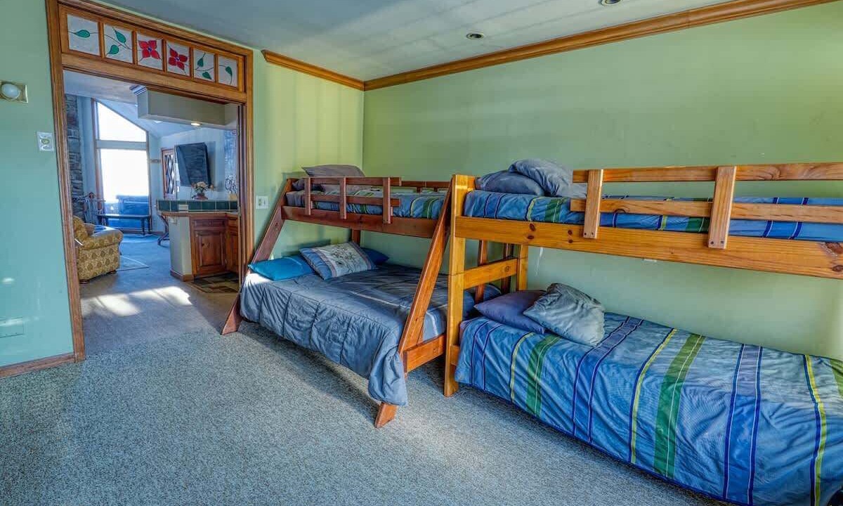 Photo of Bedroom in Ellicottville