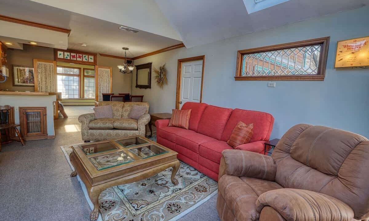 Photo of Livingroom in Ellicottville