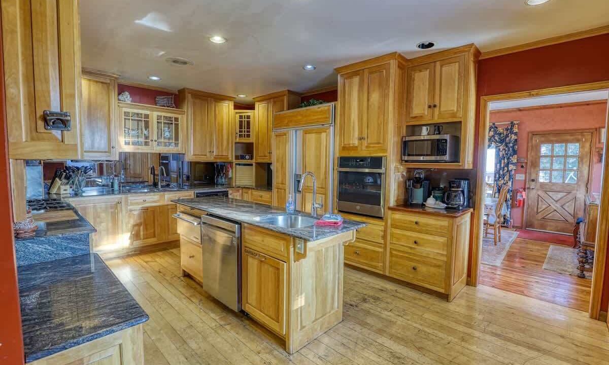 Photo of Kitchen in Ellicottville