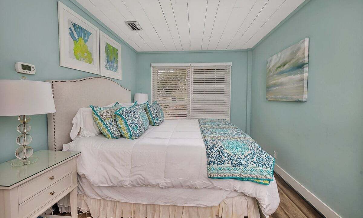 Photo of Bedroom in East Beach