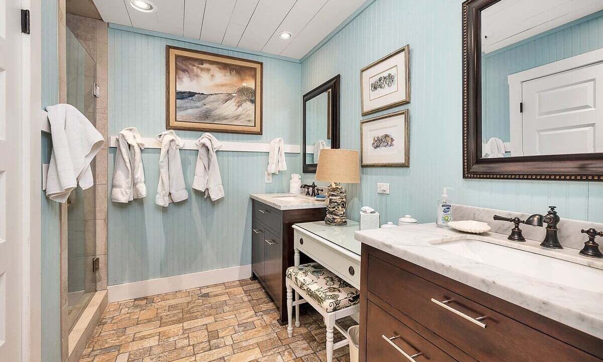 Photo of Bathroom in East Beach