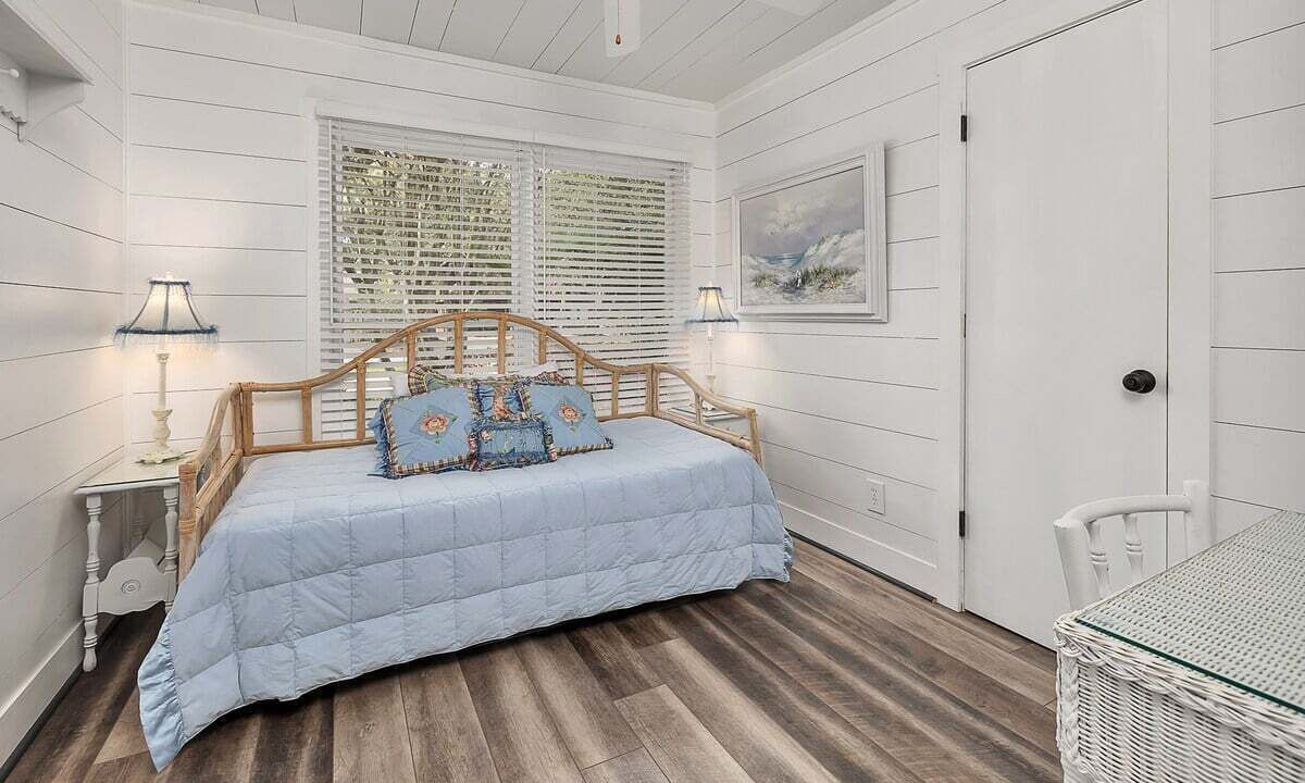 Photo of Bedroom in East Beach