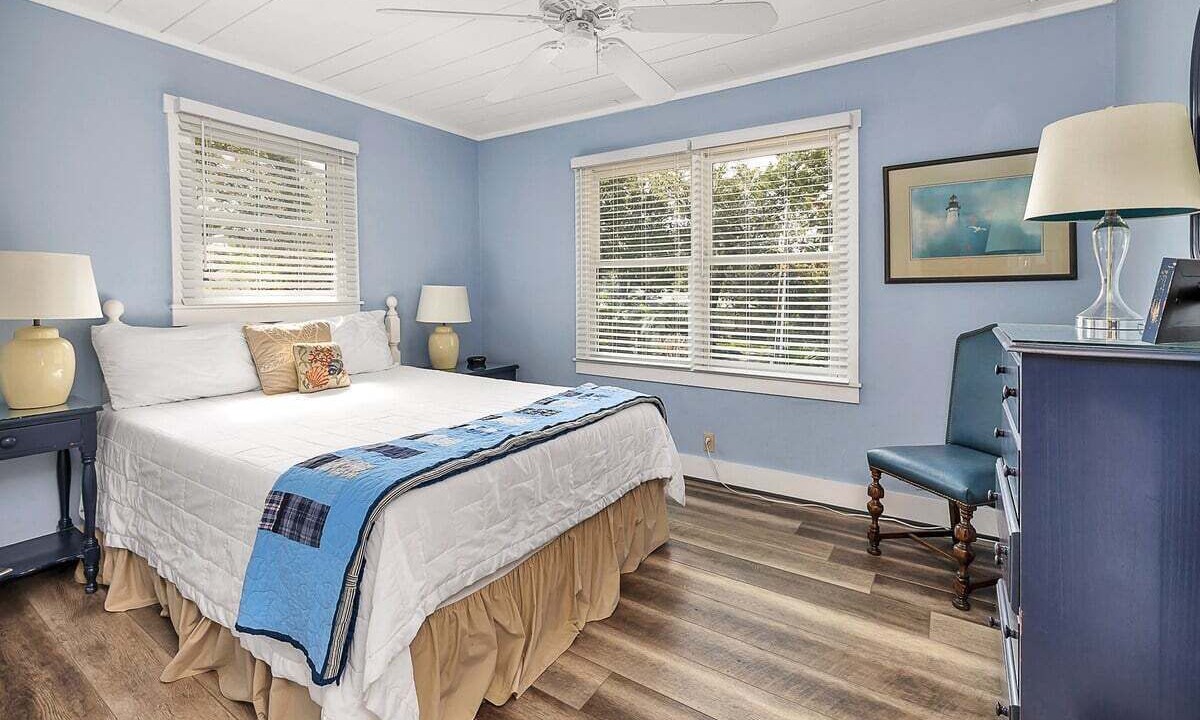 Photo of Bedroom in East Beach