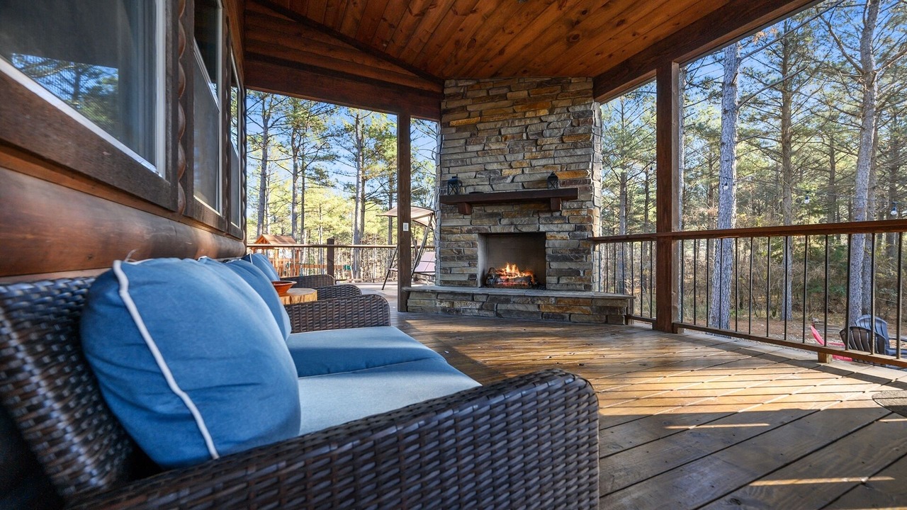 Photo of Patio Balcony in Broken Bow