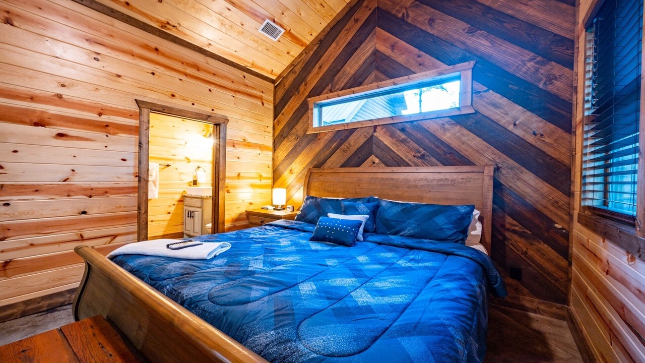 Photo of Bedroom in Broken Bow