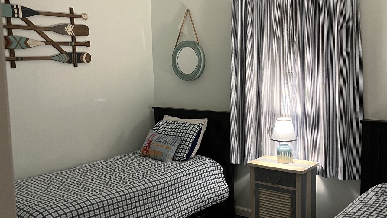 Photo of Bedroom in Crescent Beach