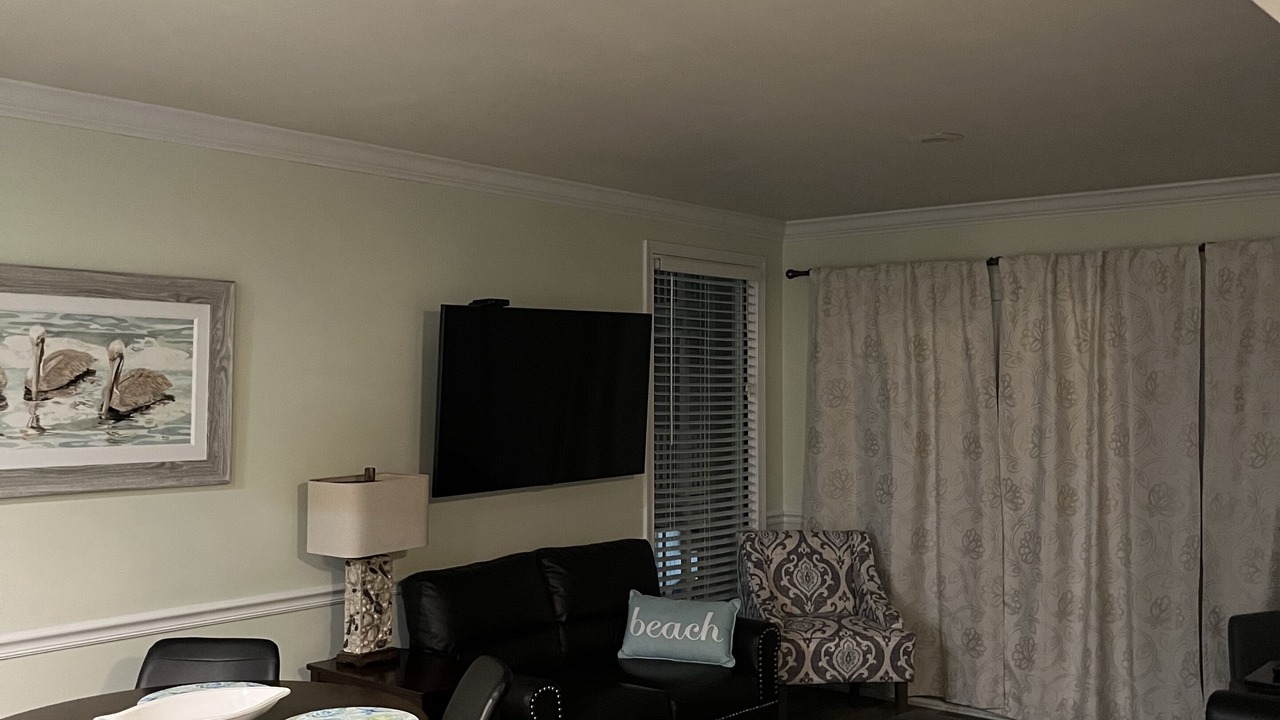 Photo of Livingroom in Crescent Beach