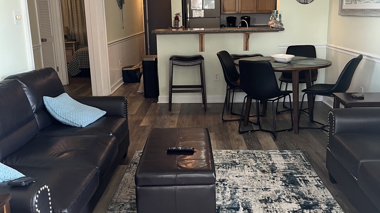 Photo of Livingroom in Crescent Beach