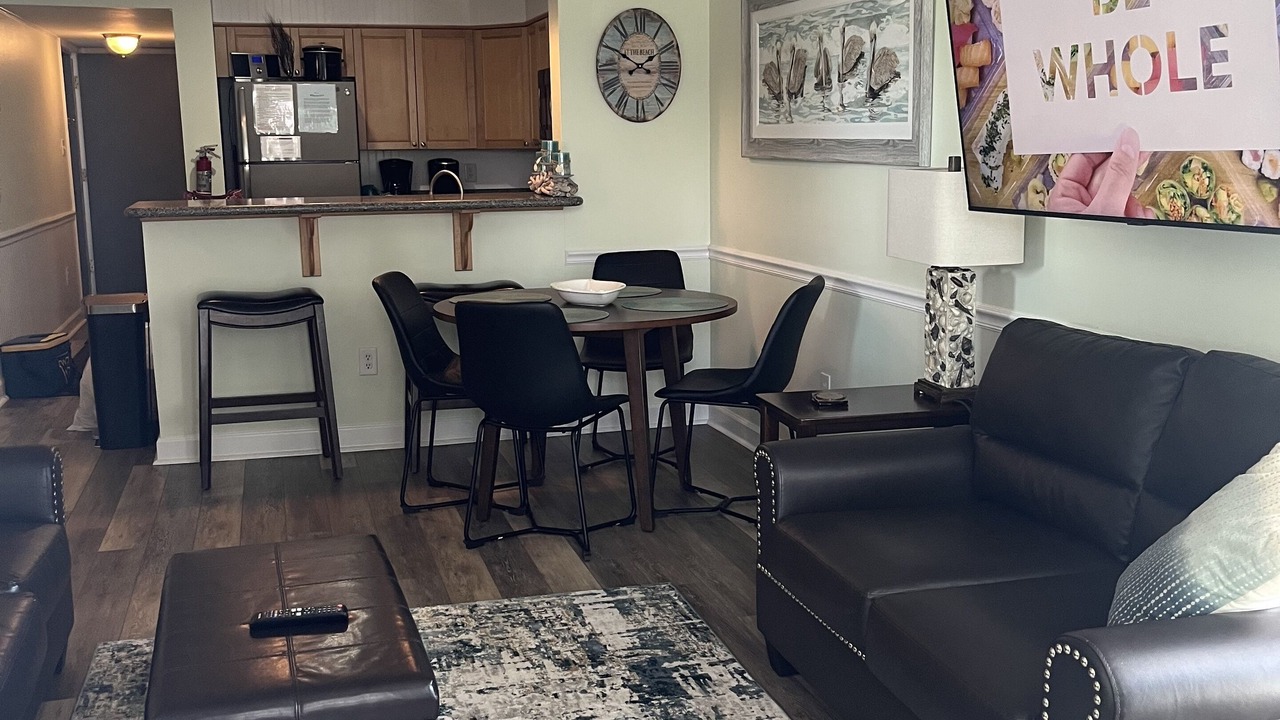 Photo of Livingroom in Crescent Beach