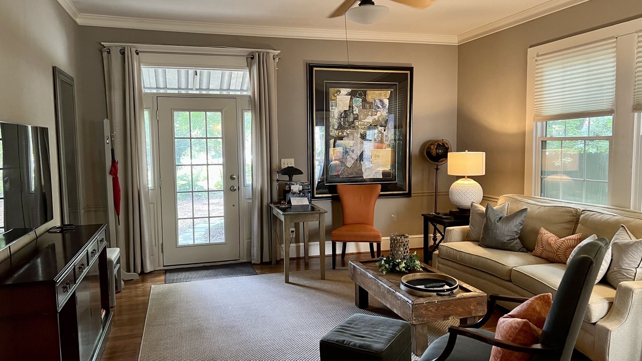 Photo of Livingroom in Thomasville