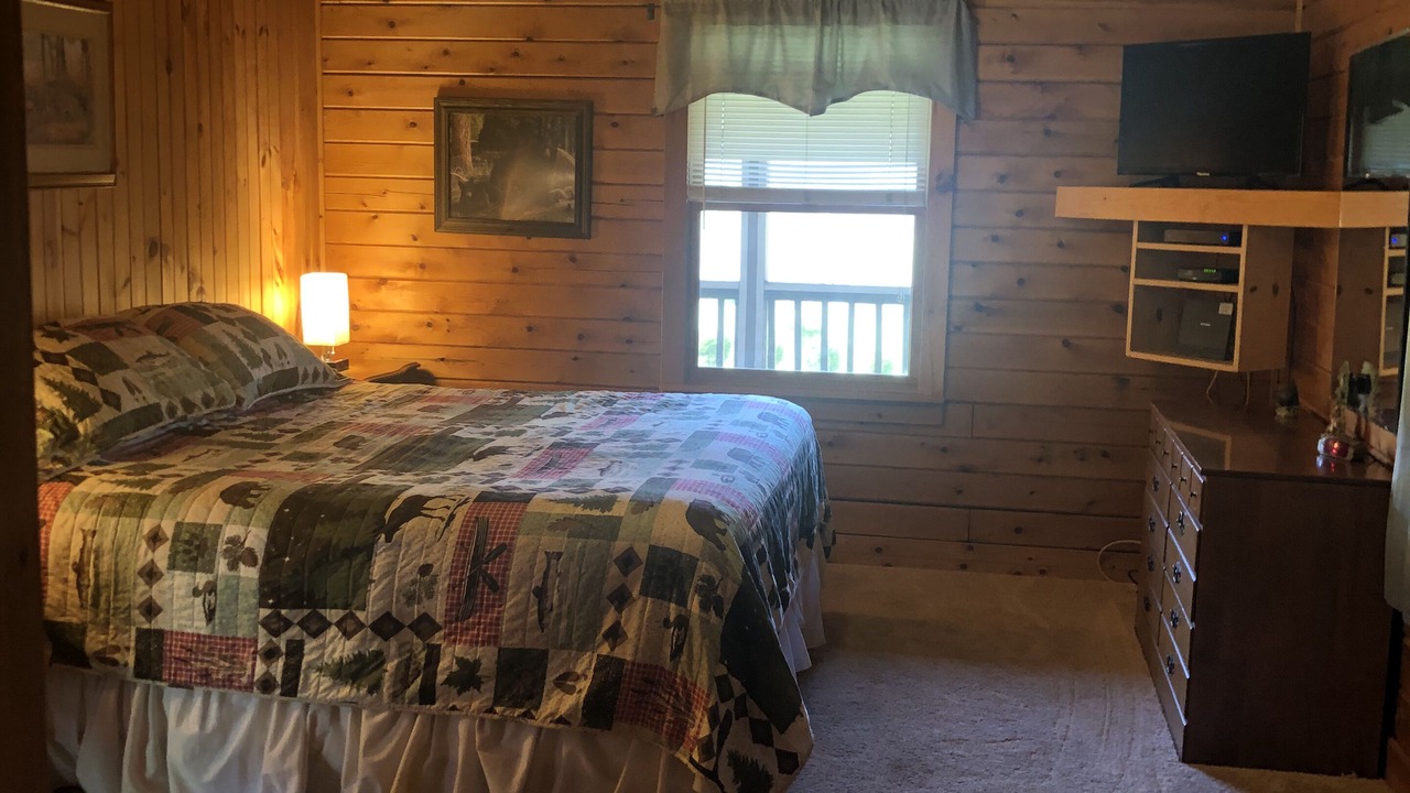 Photo of Bedroom in Maggie Valley