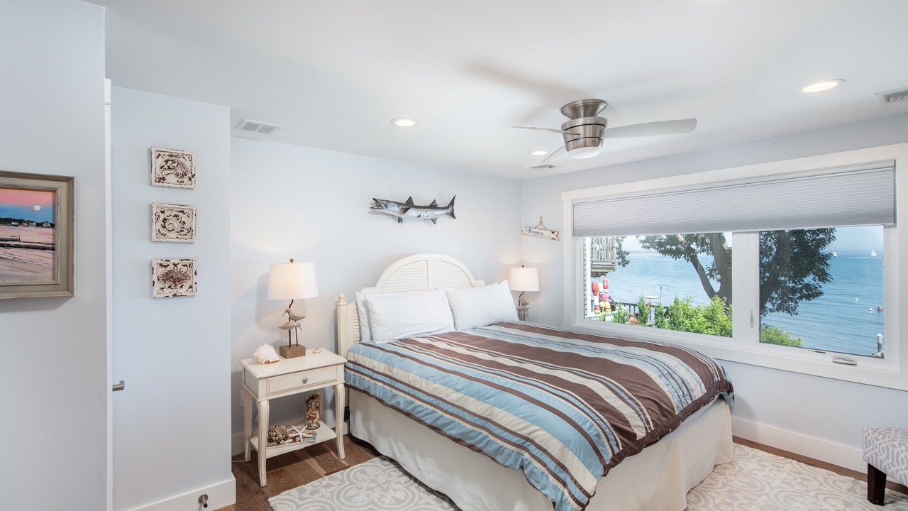 Photo of Bedroom in Clinton