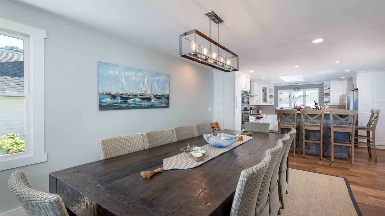 Photo of Others in Clinton