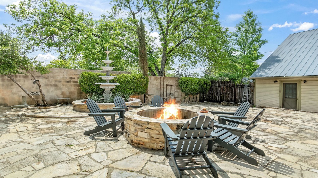 Photo of Patio Balcony in Fredericksburg