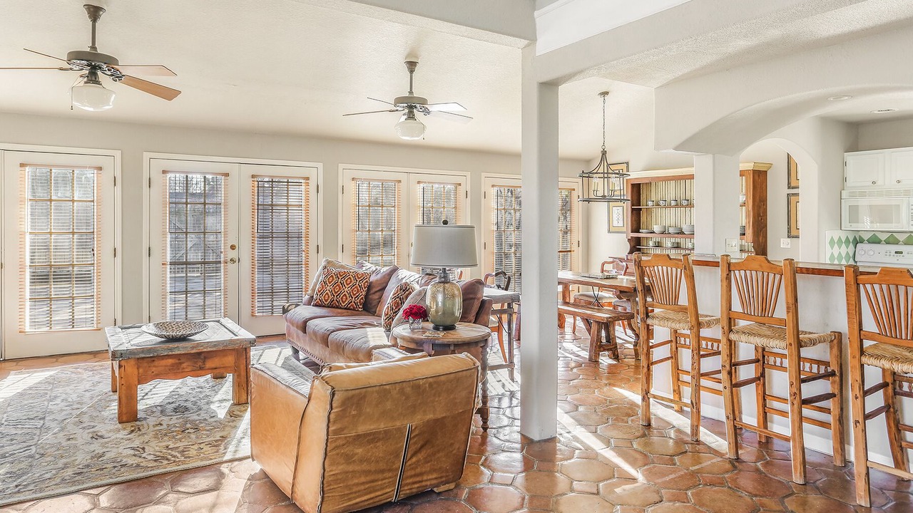 Photo of Livingroom in Fredericksburg