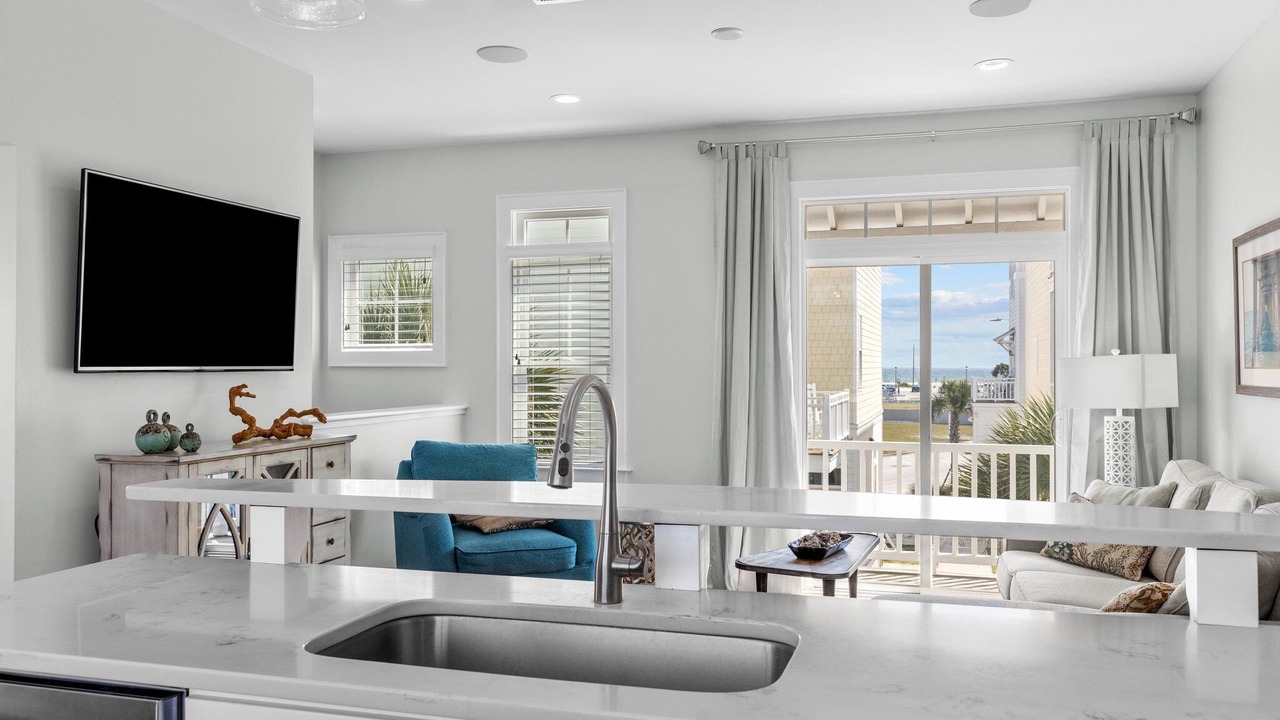 Photo of Livingroom in Atlantic Beach