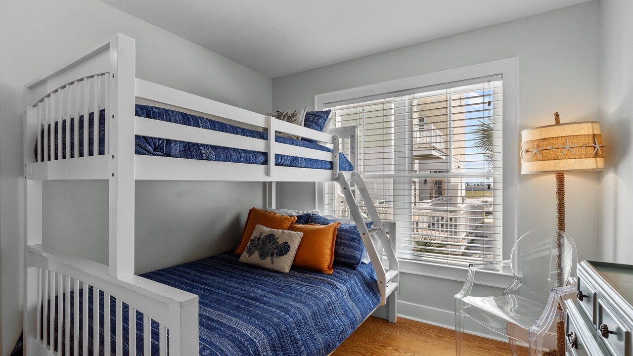 Photo of Bedroom in Atlantic Beach