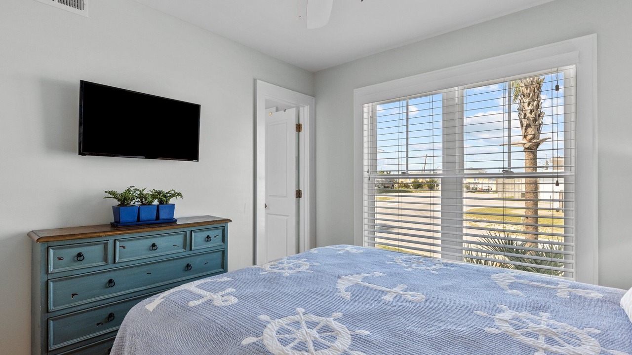 Photo of Bedroom in Atlantic Beach