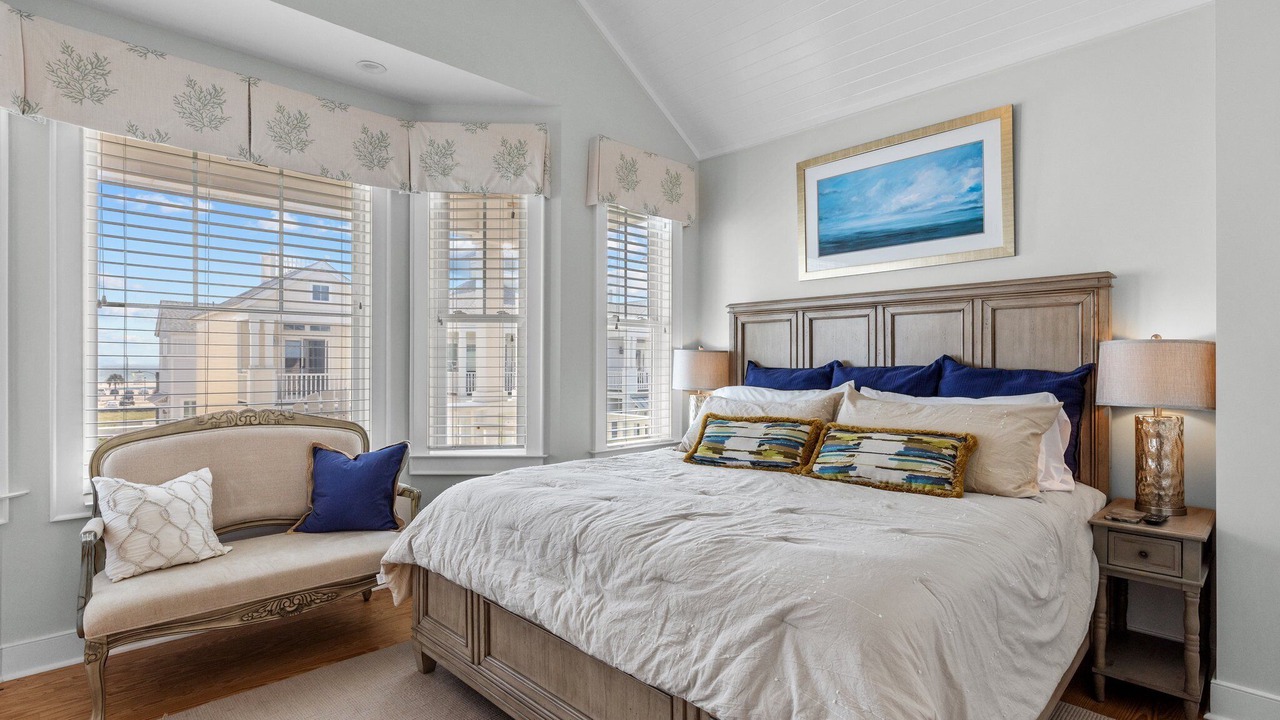 Photo of Bedroom in Atlantic Beach
