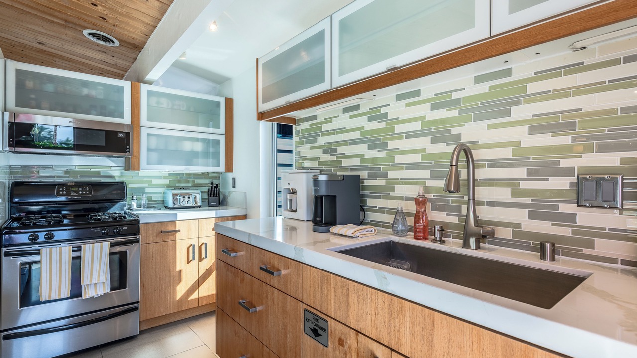 Photo of Kitchen in Racquet Club Estates
