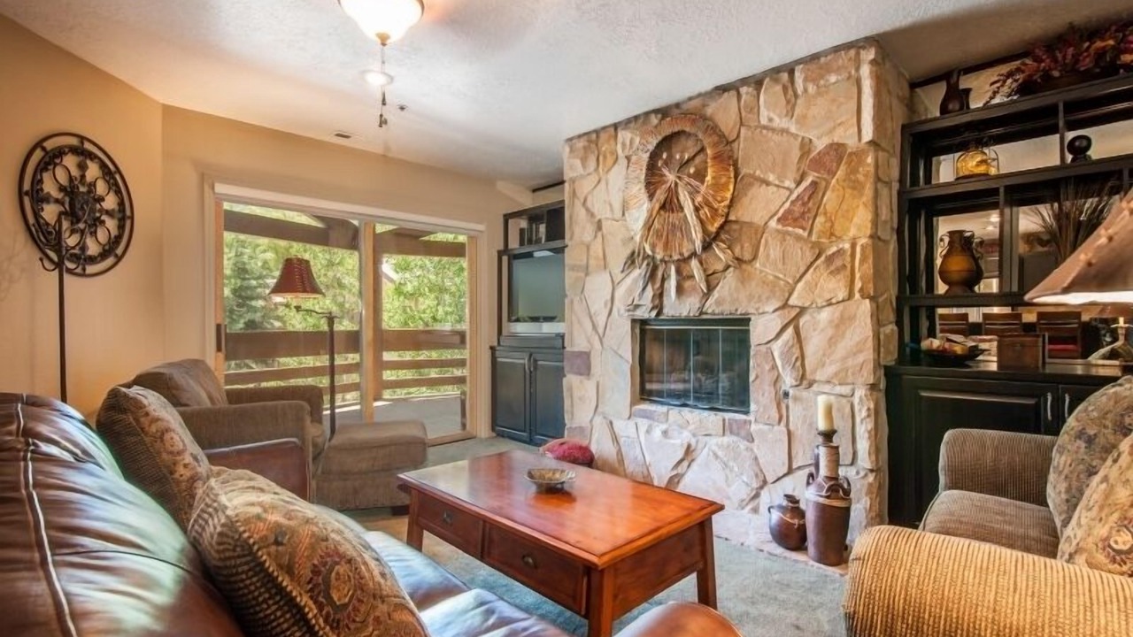 Photo of Livingroom in North Park City