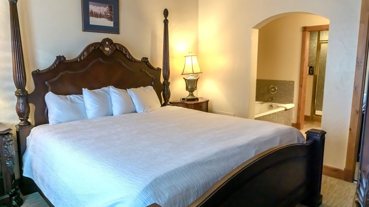 Photo of Bedroom in Midway