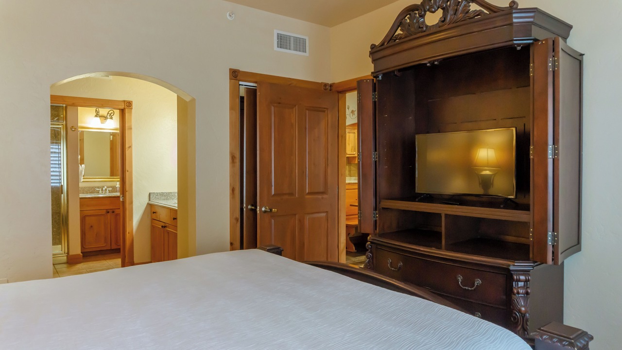 Photo of Bedroom in Midway