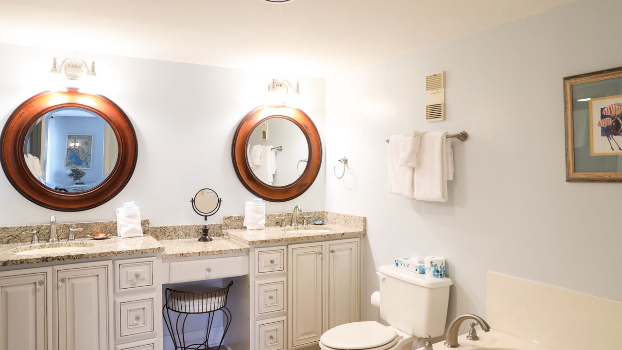 Photo of Bathroom in Saint Simons Island