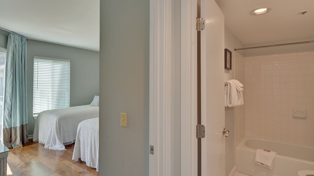 Photo of Bathroom in Saint Simons Island