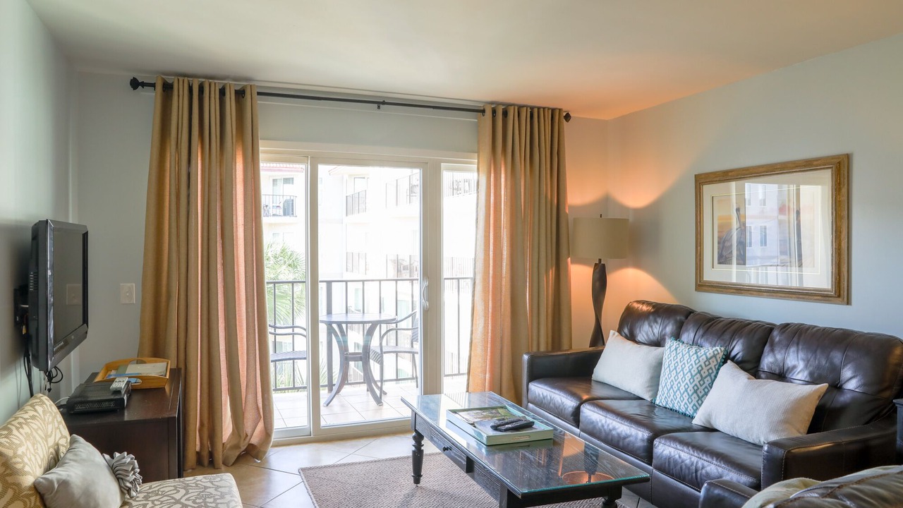 Photo of Livingroom in Saint Simons Island