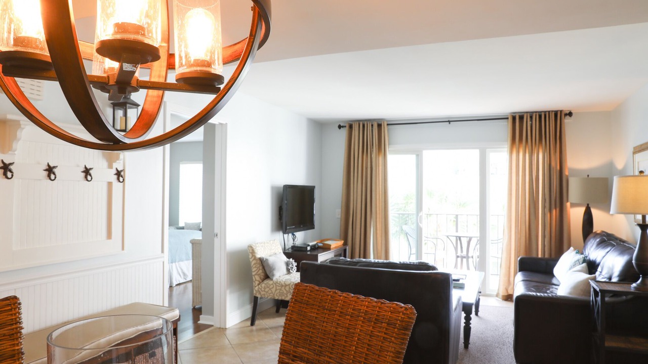 Photo of Livingroom in Saint Simons Island