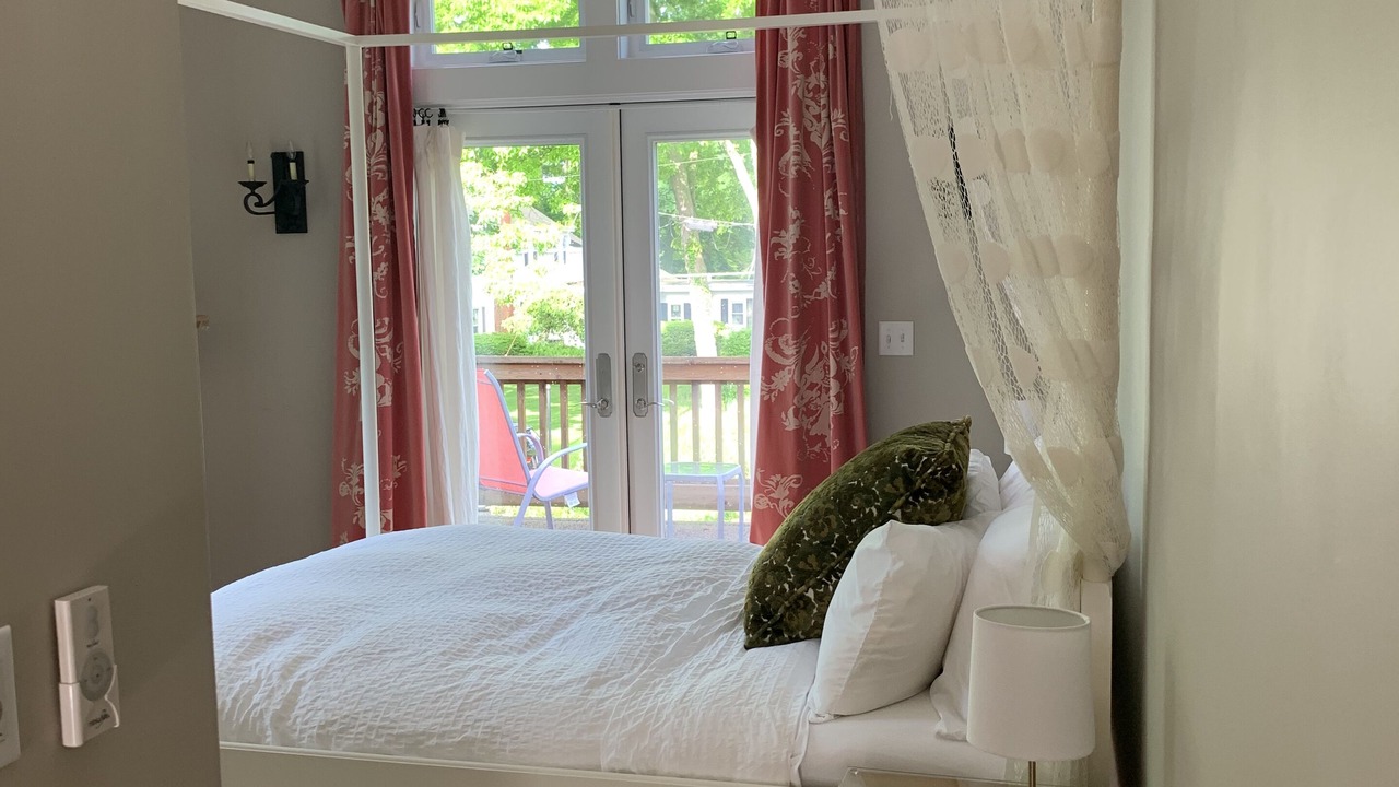 Photo of Bedroom in Saugatuck