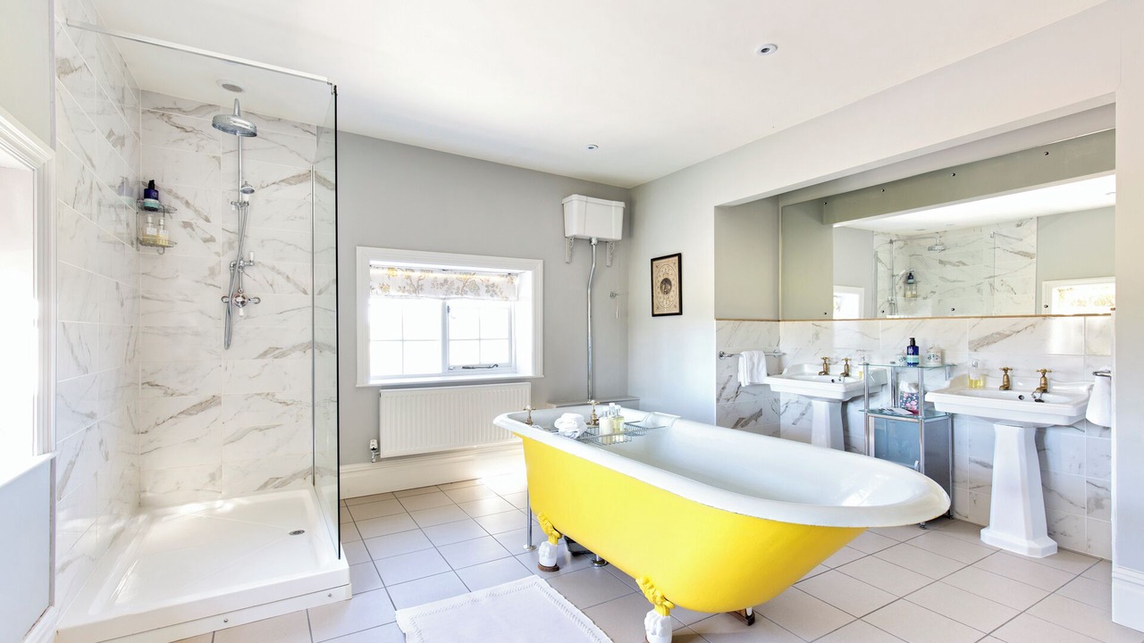 Photo of Bathroom in Radbourne